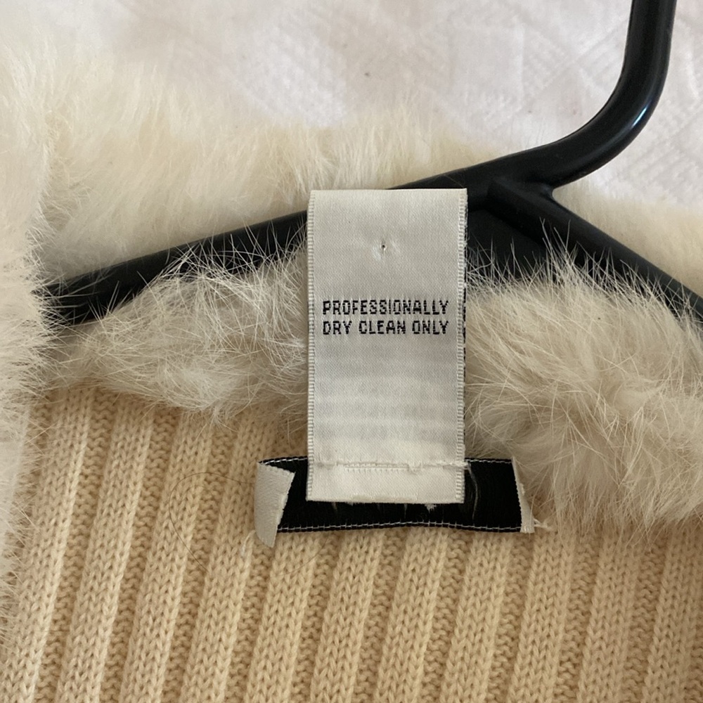 Beautiful Cache Jacket. - image 5